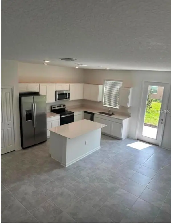 157 NINE IRON DR, Davenport, FL 33896