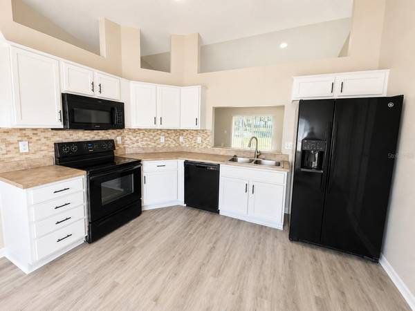 9208 WINCHESTER ESTATES CT, Lakeland, FL 33810