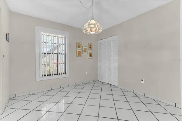 5912 VILLAGE CIR #5912, Orlando, FL 32822