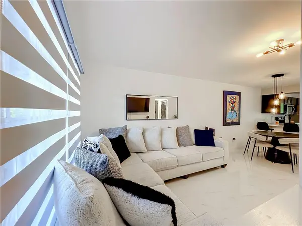 121 RESERVE CIR #105, Oviedo, FL 32765