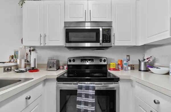 322 CERVANTES DR, Kissimmee, FL 34743