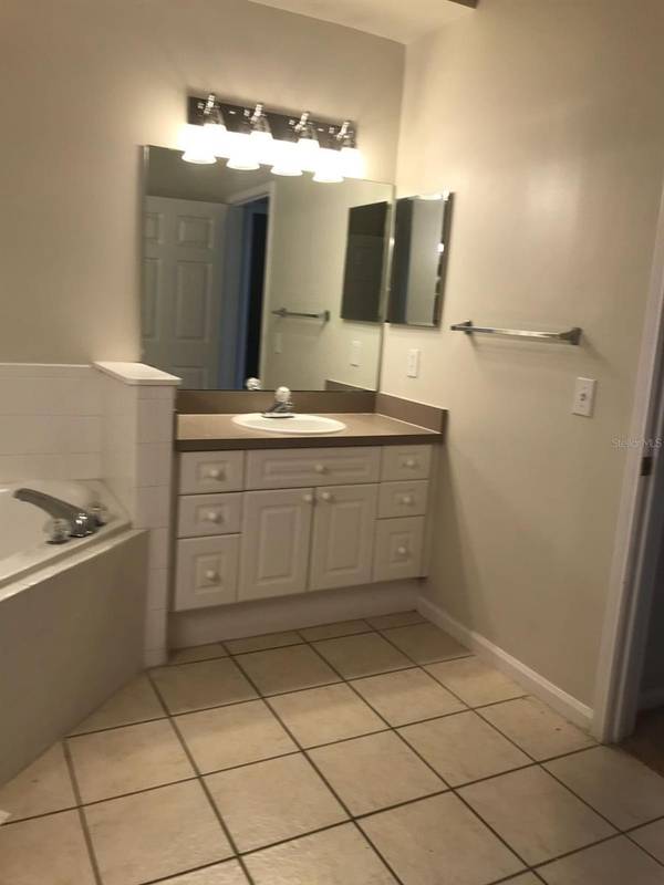 239 LONGVIEW AVE #201, Celebration, FL 34747