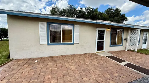 207 WINTER RIDGE BLVD #4, Winter Haven, FL 33881