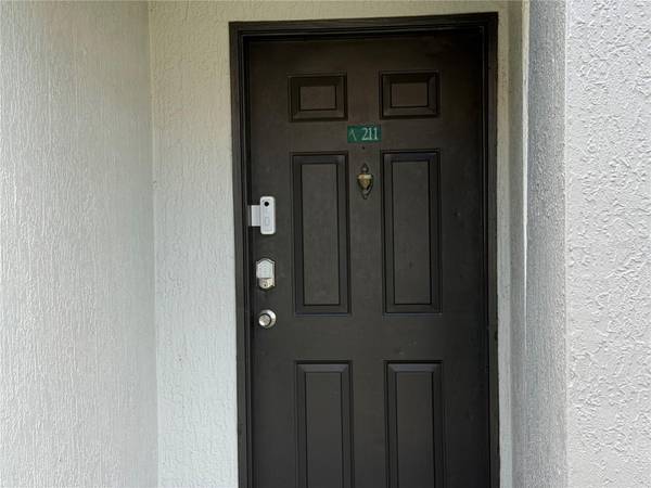 14037 FAIRWAY ISLAND DR #211, Orlando, FL 32837