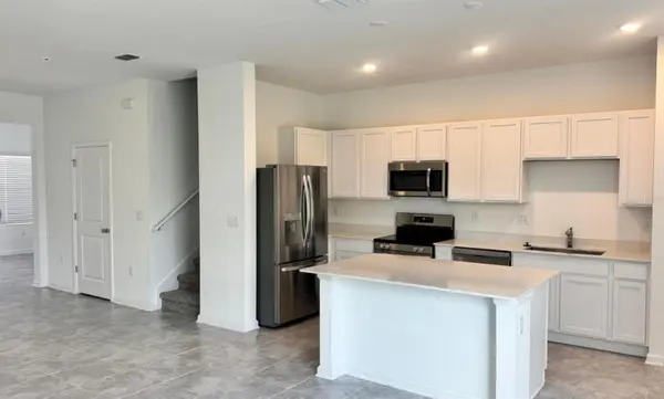 2524 SKYLINE LOOP, Kissimmee, FL 34758