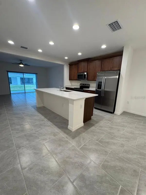 1333 BLAZING STAR LN, Davenport, FL 33837