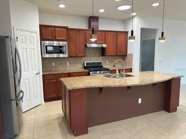 333 NAVARRA LN, Davenport, FL 33837