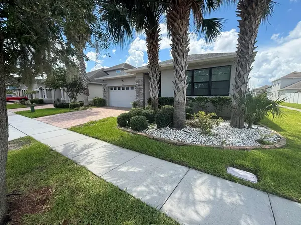 2524 FONTAINE DR, Kissimmee, FL 34741