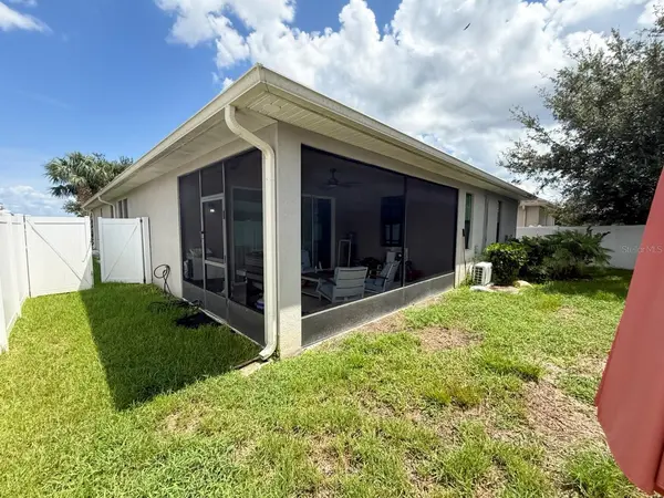 2524 FONTAINE DR, Kissimmee, FL 34741