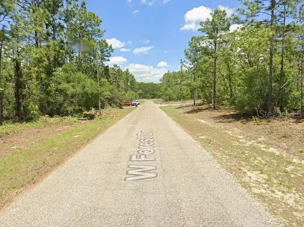 3765 W FOREST DR, Citrus Springs, FL 34433