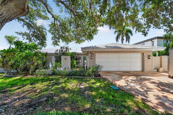 891 ISLAND WAY, Clearwater Beach, FL 33767