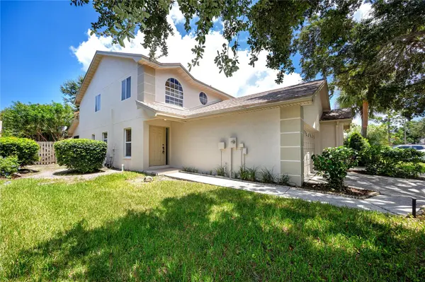 2566 W BROOK LN, Clearwater, FL 33761