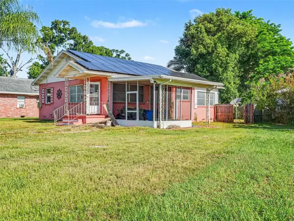 2207 AVENUE B NW, Winter Haven, FL 33880