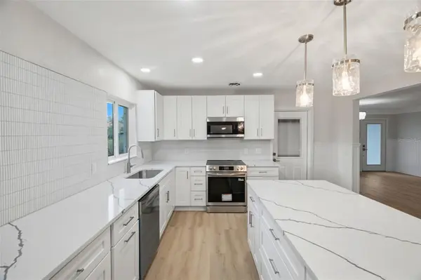 15814 3RD ST E, Redington Beach, FL 33708