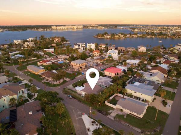 15814 3RD ST E, Redington Beach, FL, 33708 photo 30