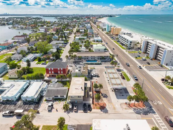 37 144TH AVE, Madeira Beach, FL 33708