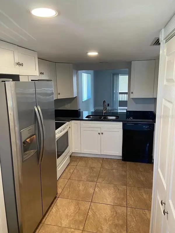 6308 NEWTOWN CIR #8B1, Tampa, FL 33615