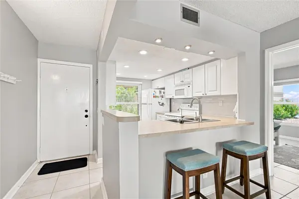 6177 SUN BLVD #109, St Petersburg, FL 33715