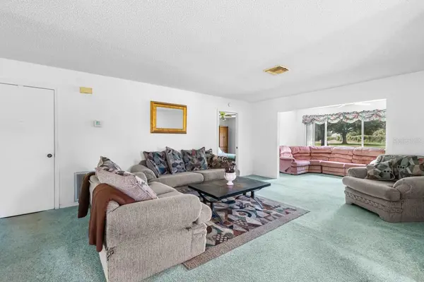 2209 HARTLEBURY WAY #402, Sun City Center, FL 33573