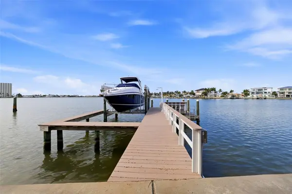 661 79TH CIR S, St Petersburg, FL 33707