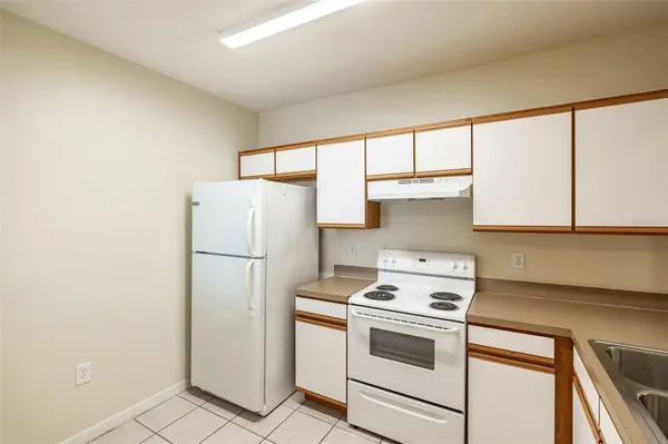 9506 AMBERDALE CT #202, Riverview, FL 33578