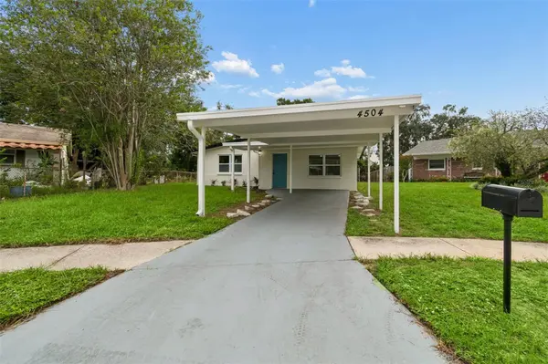 4504 ASHMORE DR, Tampa, FL 33610