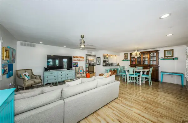 20019 GULF BLVD #9, Indian Shores, FL 33785