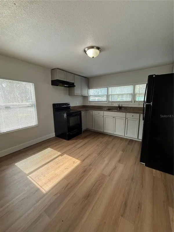37412 CARRINGER RD #37412, Dade City, FL 33523