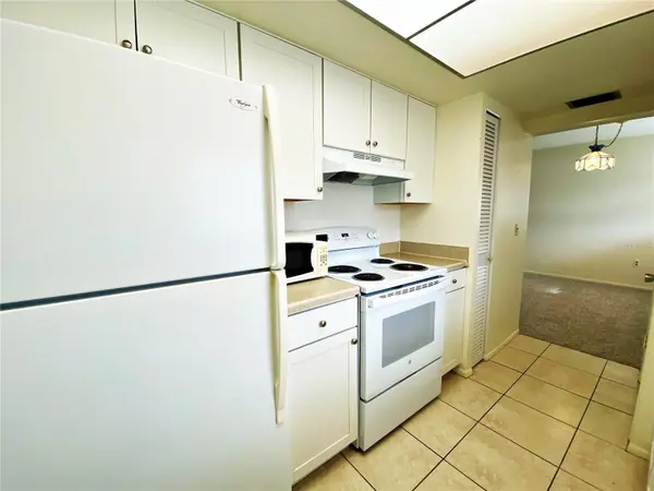 2003 GREENBRIAR BLVD #4, Clearwater, FL 33763
