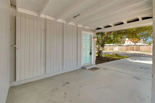 516 64TH ST S, St Petersburg, FL 33707