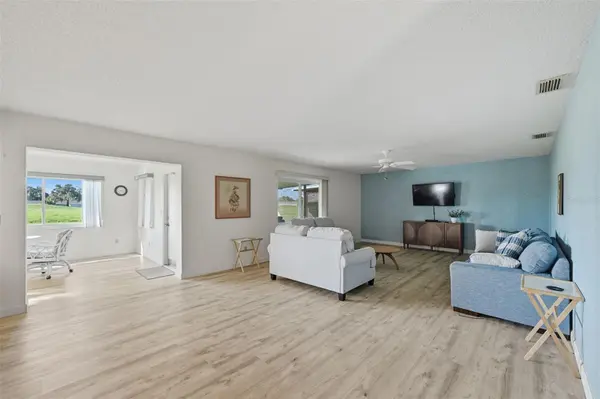 2118 HARLESTON PL #212, Sun City Center, FL 33573