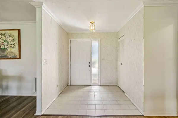 1304 LELAND DR, Sun City Center, FL 33573