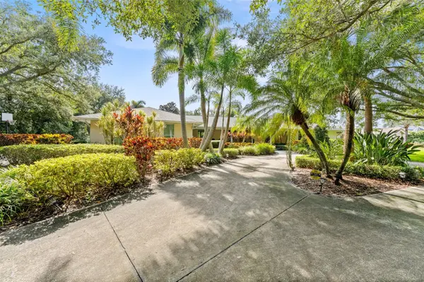 2109 MEADOW BROOK DR, Clearwater, FL 33759