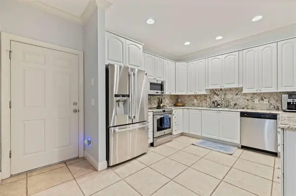 123 VALENCIA CIR, St Petersburg, FL 33716
