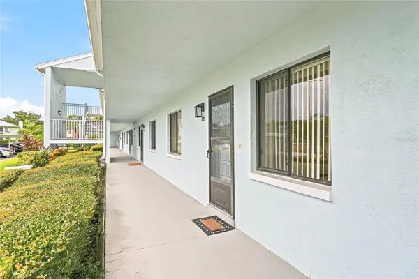 205 MARTHA LN #205, Oldsmar, FL 34677