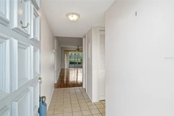 205 MARTHA LN #205, Oldsmar, FL 34677