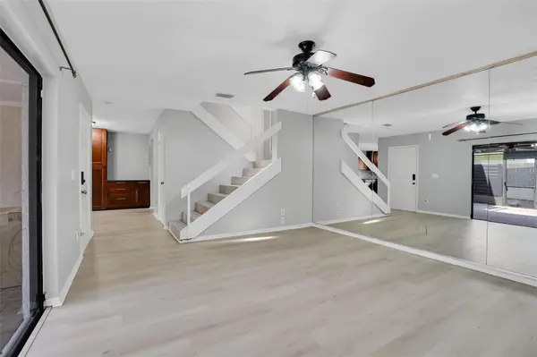 15217 W POND WOODS DR, Tampa, FL 33618