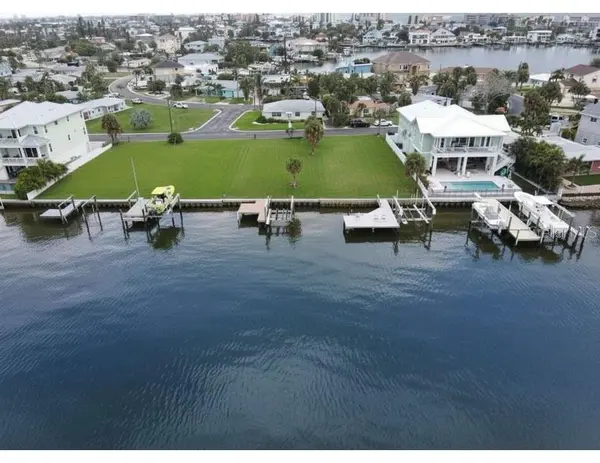 14217 E PARSLEY DR, St Petersburg, FL 33708