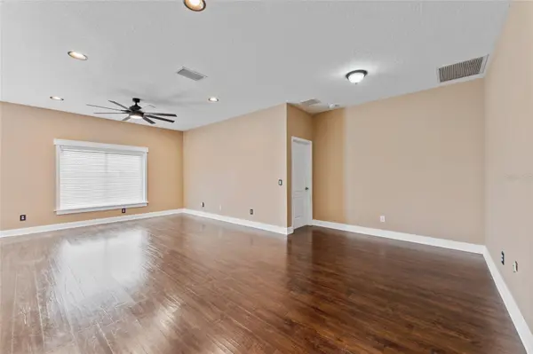 901 PARKER DEN DR, Ruskin, FL 33570