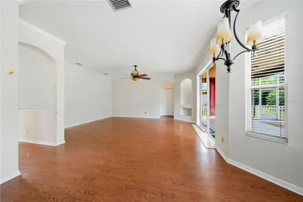 11335 VILLAGE BROOK DR, Riverview, FL 33579