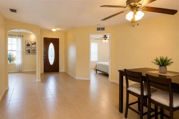 1120 11TH AVE S, St Petersburg, FL 33705