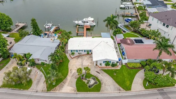530 79TH ST S, St Petersburg, FL 33707