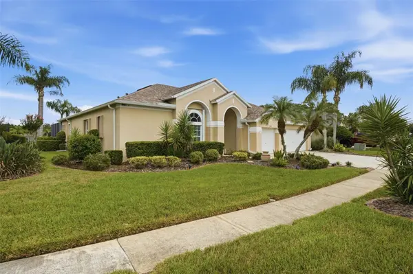 5454 SPECTACULAR BID DR, Wesley Chapel, FL 33544