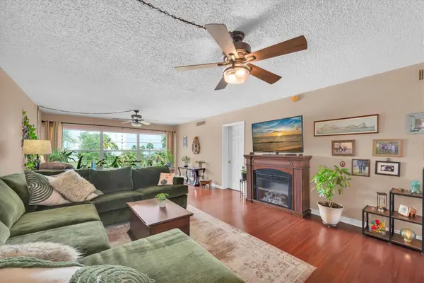 6363 GULF WINDS DR #233, St Petersburg, FL 33706