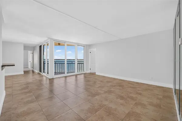 5541 PUERTA DEL SOL BLVD S #412, St Petersburg, FL 33715