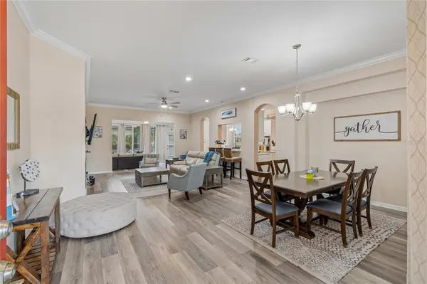 1119 VILLEROY DR, Sun City Center, FL 33573