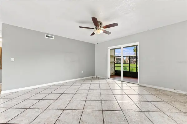 1000 LAKE OF THE WOODS BLVD #105E, Fern Park, FL 32730