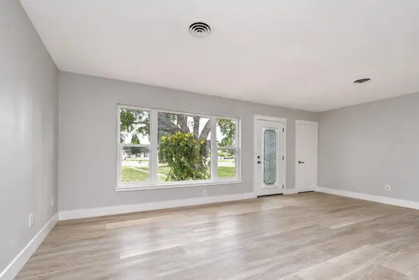1800 DRUID RD E, Clearwater, FL 33764
