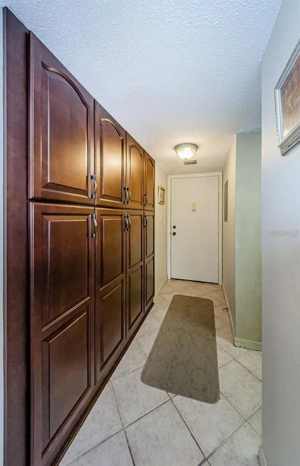 90 S HIGHLAND AVE #214, Tarpon Springs, FL 34689