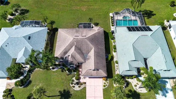 2424 E DEL WEBB BLVD, Sun City Center, FL 33573